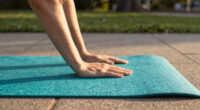 How to Choose Yoga Mats For Beginners